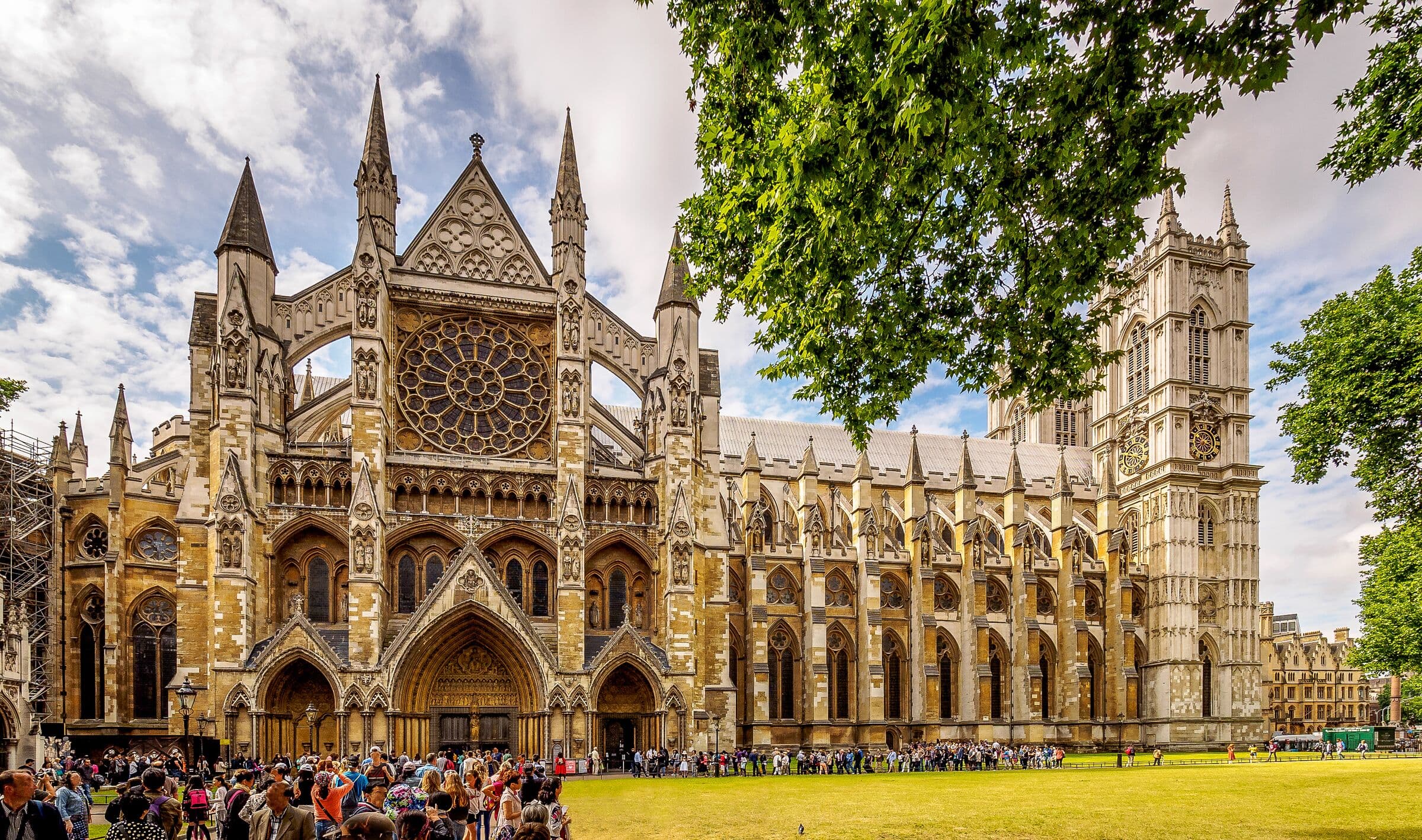 Fachada gótica de la Abadía de Westminster